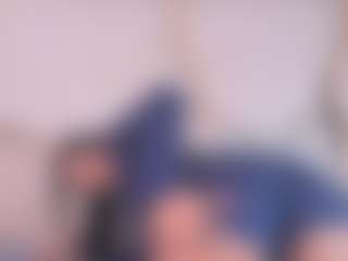 Live cam show with Salma - Sensual on Cam Slut