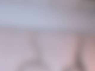 Live cam show with Salma - Glasses on Uber Horny