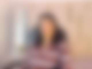 Show en direct avec Salma - Interactivetoy Teen (18+) sur Camsoda