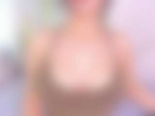 Live cam show with Salma - Teen (18+) on Hubzter Live