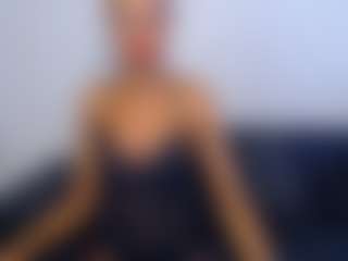 Prinklepeaches5521's Live Sex Cam Show