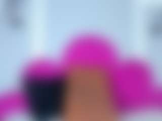AmbberMoon MILF webcam performer live streaming
