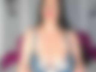 Live cam show with AmbberMoon - Spank on AdultVida.com