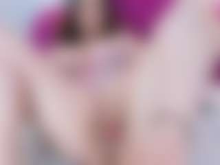Live cam show with AmbberMoon - Latina MILF on intimatelivegirls.com | colombia