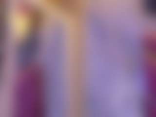 Live cam show with DonnaBeella - Teen (18+) on chickslive.net