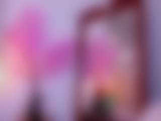 Live cam show with DonnaBeella - Dirty Talk on hrnylive.com