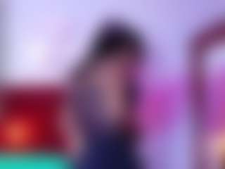 DonnaBeella MILF webcam performer live streaming