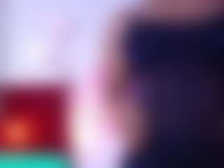 Live cam show with DonnaBeella - Middle Aged on Milfs Live