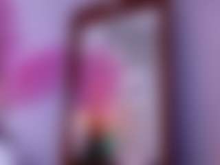 Live cam show with DonnaBeella - Ride Torso on Stripli.com