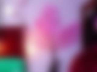 Live cam show with DonnaBeella - Milk on TeamSkeetLive