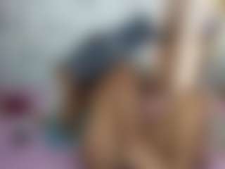 DonnaBeella's Live Sex Cam Show