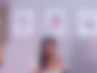 DonnaBeella MILF webcam performer live streaming