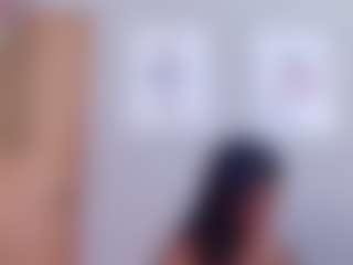 DonnaBeella MILF webcam performer live streaming