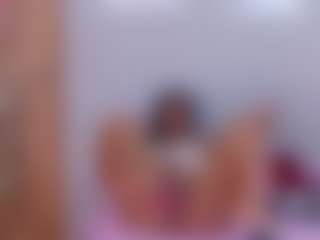DonnaBeella's Live Sex Cam Show