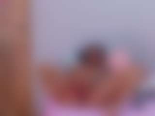 DonnaBeella's Live Sex Cam Show