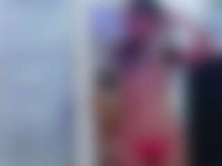 Live cam show with DonnaBeella - Strip Mature on Camiplay Live