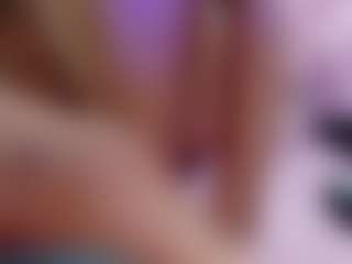 Live cam show with DonnaBeella - Milk on CamSextacy