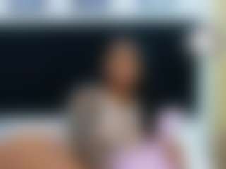 Live cam show with DonnaBeella - Milk on CamwithHer