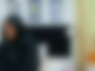 DonnaBeella MILF webcam performer live streaming