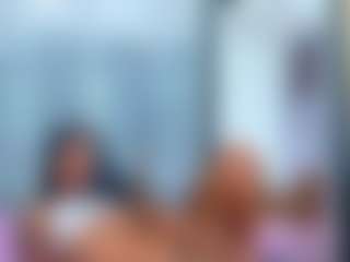 Live cam show with DonnaBeella - Big Tits Teen (18+) on Camming Site
