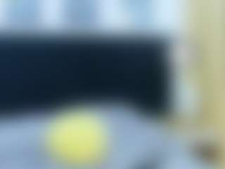 Live cam show with DonnaBeella - Teen (18+) on Milf Play
