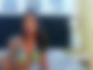 Live cam show with DonnaBeella - MILF Teen (18+) on CamClone