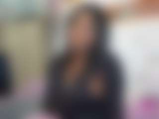 DonnaBeella MILF webcam performer live streaming