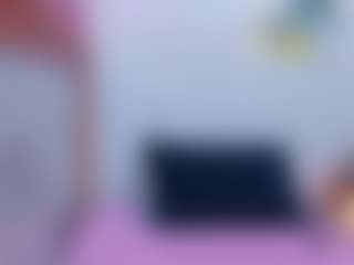DonnaBeella MILF webcam performer live streaming