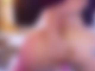 DonnaBeella's Live Sex Cam Show