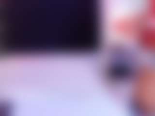 Live cam show with DonnaBeella - Smoking on madthumbs