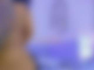 Live cam show with DonnaBeella - Milk on Camsoda