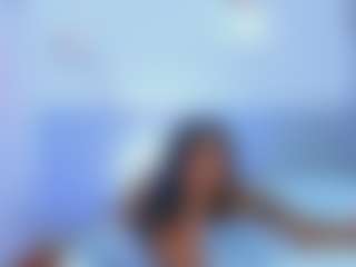 Live cam show with DonnaBeella - MILF Teen (18+) on Camsoda