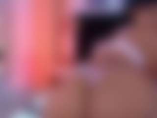 DonnaBeella's Live Sex Cam Show
