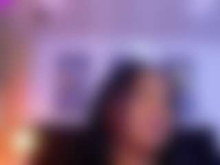 Live cam show with DonnaBeella - Small Tits Mature on SpankPalCams