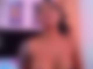 DonnaBeella's Live Sex Cam Show