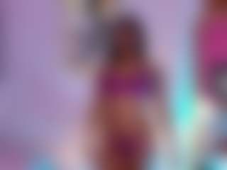 Live cam show with DonnaBeella - Petite MILF on Streamer API