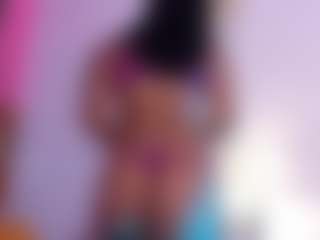 Live cam show with DonnaBeella - Flashing on Mixed Magazine Live