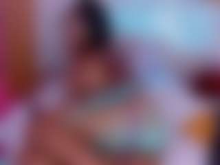 Live cam show with DonnaBeella - Squirt Mature on UwU Esports