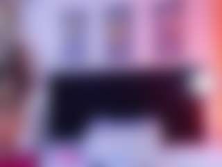 Live cam show with DonnaBeella - Dirty on CamClone