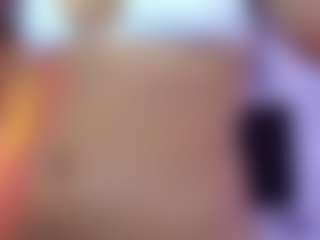 Live cam show with DonnaBeella - Small Tits Mature on Camsoda
