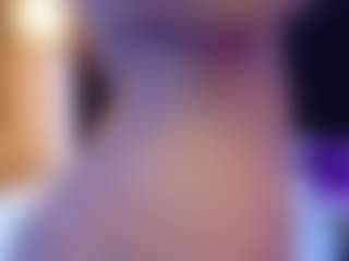 Live cam show with DonnaBeella - Bedroom Mature on Camsoda