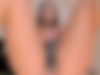 Live cam show with GabriellaLee - Facial Piercings on Hubzter Live