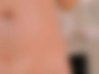 Live cam show with GabriellaLee - Facial Piercings on AdultVida.com