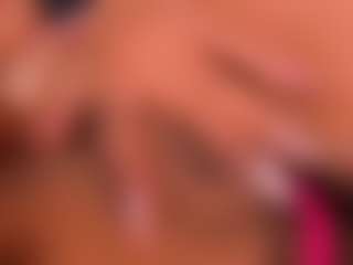 Live cam show with GabriellaLee - Tease Big Tits on Camiplay Live