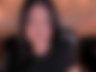 Live cam show with GabriellaLee - Facial Piercings on CamwithHer