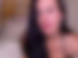 Live cam show with JuliyaMayer - Petite MILF on Camsoda