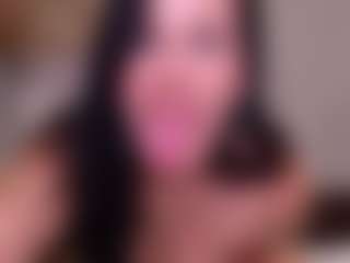 Live cam show with JuliyaMayer - Petite MILF on Camsoda