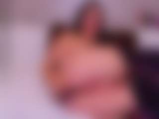 La MILF JuliyaMayer en direct sur webcam