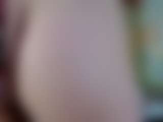 Live cam show with lissiehiltton - Fuck Machine on realtime-chat