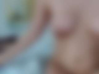 Live cam show with lissiehiltton - Neon Hair on xDating
